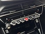 Peugeot 2008 GT Pack 1.2 Turbo 130pk EAT8 | SCHUIF/KANTELDAK | ALCANTARA INTERIEUR | 18" LM 'EVISSA' | NAVI | 360° CAMERA | STOELVERW. | DODEHOEKBEW. | DRAADLOZE LADER |