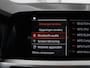 BMW 3-Serie 318i M Sport | Panoramadak | Stoelverwarming | Leder/Alcantara | Carplay | Live Cockpit | Sportstoelen | Full LED | Navigatie | Parkeerhulp | Climate control