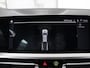 BMW 3-Serie 318i M Sport | Panoramadak | Stoelverwarming | Leder/Alcantara | Carplay | Live Cockpit | Sportstoelen | Full LED | Navigatie | Parkeerhulp | Climate control