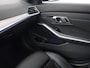 BMW 3-Serie 318i M Sport | Panoramadak | Stoelverwarming | Leder/Alcantara | Carplay | Live Cockpit | Sportstoelen | Full LED | Navigatie | Parkeerhulp | Climate control