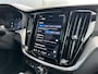 Volvo V60 2.0 T6 Plug-in hybrid AWD Plus Dark | 360 camera | Trekhaak | All-seasons | Harman/Kardon | Stoel en-stuurverwarming | BLIS