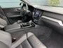 Volvo V60 2.0 T6 Plug-in hybrid AWD Plus Dark | 360 camera | Trekhaak | All-seasons | Harman/Kardon | Stoel en-stuurverwarming | BLIS