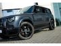 Land Rover Defender 110 P400e X-Dynamic HSE | 22 Inch | Pano | El. trekhaak | Black Pack | Cold Climate | Fabr garantie t/m 7-12-2028 | 400pk