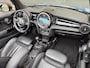 MINI Cooper Mini Cabrio 1.5 Chili Serious Business | Navigatie | Head-Up Display | Leder | LED | Isofix | Parkeersensoren | Rijmodus Regeling | Cruise Control |