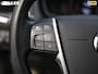 Volvo V40 2.0 D2 Momentum | Navigatie | Voorstoelen verwarmd | Verwarmde voorruit |