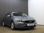 Volvo V40 2.0 D2 Momentum | Navigatie | Voorstoelen verwarmd | Verwarmde voorruit |