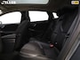 Volvo V40 2.0 D2 Momentum | Navigatie | Voorstoelen verwarmd | Verwarmde voorruit |