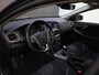 Volvo V40 2.0 D2 Momentum | Navigatie | Voorstoelen verwarmd | Verwarmde voorruit |