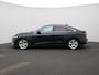 Audi A5 Advanced TFSI S tronic l Adaptive cruise control l Navigatie l Climate control l Stoelverwarming l Achteruitrijcamera l Parkeersensoren l Apple Carplay / Android Auto l Privacy glas l Audi soundsystem l Lichtmetalen wielen