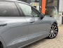 Volvo V60 2.0 T6 Plug-in hybrid AWD Ultimate Bright / Trekhaak Elektrisch Wegklapbaar / Stoel & Stuurverwarming / Google Maps Navi /