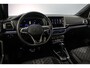 Volkswagen T-Cross R-Line Edition 1.5 TSI 150pk DSG Automaat Trekhaak, Adaptive cruise control, Achteruitrijcamera, LED matrix koplampen, Navigatie, Parkeersensoren