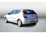 Hyundai i30 1.6i Style , Automaat, 16 inch LM velgen, Airco, PDC, Deels leer, Elektrische ramen en spiegel verstelling, Airbag, Bekerhouders, CD-speler