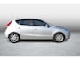 Hyundai i30 1.6i Style , Automaat, 16 inch LM velgen, Airco, PDC, Deels leer, Elektrische ramen en spiegel verstelling, Airbag, Bekerhouders, CD-speler