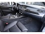 BMW 5-Serie Touring 530i High Executive LEER MEMORY HUD STOELVERW. XENON CRUISE CLIMA NAVI 2XPDC 20''LMV