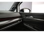 Volkswagen Golf GTI Clubsport 2.0 TSI 300pk DSG Automaat Panoramadak, Lederen bekleding, Harman Kardon audio, Black style, LED matrix koplampen, Adaptive cruise control