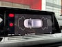 Volkswagen Golf 1.5 eTSI 130pk DSG R-Line · Apple/Android Car Play · Navigatie · P-Sensoren · Sfeerverlichting · Getint Glas · 17'' Inch · Garantie t/m 12-02-2028 of 100.000km
