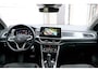 Volkswagen T-Roc 1.5 TSI Style 150PK Automaat | Navigatie | Trekhaak | Stoelverwarming