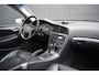 Volvo V70 2.4i 140pk Automaat Momentum Zwart Leder | Navigatie | Stoelverwarming | Trekhaak | Volledig Onderhouden!!
