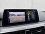 BMW 5-Serie 520i High Exec M - Sport / Elektrische stoelen met geheugenfunctie / Stoelverwarming / Lederen Bekleding /  Apple Carplay & Android Auto / 18" lm. velgen /Camera / Cruise Control / Climate Control /