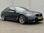 BMW 5-Serie 520i High Exec M - Sport / Elektrische stoelen met geheugenfunctie / Stoelverwarming / Lederen Bekleding /  Apple Carplay & Android Auto / 18" lm. velgen /Camera / Cruise Control / Climate Control /