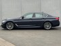 BMW 5-Serie 520i High Exec M - Sport / Elektrische stoelen met geheugenfunctie / Stoelverwarming / Lederen Bekleding /  Apple Carplay & Android Auto / 18" lm. velgen /Camera / Cruise Control / Climate Control /