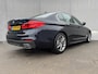 BMW 5-Serie 520i High Exec M - Sport / Elektrische stoelen met geheugenfunctie / Stoelverwarming / Lederen Bekleding /  Apple Carplay & Android Auto / 18" lm. velgen /Camera / Cruise Control / Climate Control /