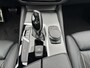 BMW 5-Serie 520i High Exec M - Sport / Elektrische stoelen met geheugenfunctie / Stoelverwarming / Lederen Bekleding /  Apple Carplay & Android Auto / 18" lm. velgen /Camera / Cruise Control / Climate Control /