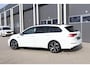 Volkswagen Golf Variant 1.5 eTSI R-Line H&K Blackstyle Trekh