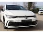 Volkswagen Golf Variant 1.5 eTSI R-Line H&K Blackstyle Trekh