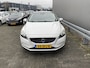 Volvo V40 1.6 T3 Momentum Clima, Navi, Pano, CC, PDC & Cam, LM, nw. APK – Inruil Mogelijk –