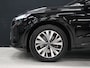 Audi Q4 e-tron 40 Advanced edition 77 kWh [APPLE CARPLAY, ANDROID, ADAPTIVE CRUISE, CAMERA, STOELVERWARMING, PDC V+A, VOL LEDER, CLIMATE, NIEUWSTAAT]