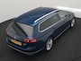 Volkswagen Passat Variant 1.4 TSI GTE Business Plug In Hybrid 218pk Dealer O.H. PHEV | Adaptive Cruise | Head Up | 360 Camera | Lederen Sportstoelen Massage & Memory | Sfeerverlichting | Stoelen & Stuur Verwarmd | Keyless | Blis | Virtual | Navigatie | DAB |