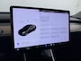 Tesla Model 3 SR+ 60kWh 325PK AutoPilot Leer PanoramaDak Adaptive Cruise Lmv 18" Camera's Elektr.-Stuur+Stoelen+Spiegels+Geheugen+Easy-Entry+Verwarmde stoelen Park assistent Pdc WIFI Ecc Lane-Assist Speed-Assist Soh 81% Ecc Navi Led DAB Voorverwarmen interieur via App Keyless One-Pedal-Drive Origineel Nederlandse Auto 1584kg licht! slechts 67 euro belasting p/m