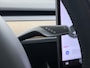 Tesla Model 3 SR+ 60kWh 325PK AutoPilot Leer PanoramaDak Adaptive Cruise Lmv 18" Camera's Elektr.-Stuur+Stoelen+Spiegels+Geheugen+Easy-Entry+Verwarmde stoelen Park assistent Pdc WIFI Ecc Lane-Assist Speed-Assist Soh 81% Ecc Navi Led DAB Voorverwarmen interieur via App Keyless One-Pedal-Drive Origineel Nederlandse Auto 1584kg licht! slechts 67 euro belasting p/m