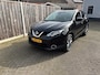 Nissan Qashqai 1.6 Tekna leder stoelverwarming navi trekhaak