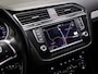 Volkswagen Tiguan 1.4 TSI ACT Connected Series R-Line (APPLE CARPLAY/ANDROID AUTO, SPORTSTOELEN LEDER, ACHTERUITRIJCAMERA, AIRCO)