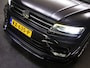 Volkswagen Tiguan 1.4 TSI ACT Connected Series R-Line (APPLE CARPLAY/ANDROID AUTO, SPORTSTOELEN LEDER, ACHTERUITRIJCAMERA, AIRCO)