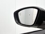 Peugeot e-2008 EV GT 50 kWh 136pk Automaat | Schuif-/Kanteldak | Navigatie | Adaptieve Cruise Control | LED | 18"LMV | Dodehoekdetectie | Keyless Entry/Start |