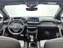 Peugeot e-2008 EV GT 50 kWh 136pk Automaat | Schuif-/Kanteldak | Navigatie | Adaptieve Cruise Control | LED | 18"LMV | Dodehoekdetectie | Keyless Entry/Start |