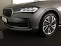 Skoda Superb Combi Business Edition 1.5 MHEV 150pk DSG-7 | Navigatie | Parkeercamera | Verwarmbare voorstoelen en achterbank | 18 inch Lichtmetalen velgen | Verlengde garantie