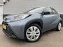 Toyota Aygo X 1.0 VVT-i MT Play Navigatie Apple CarPlay/Android Auto, achteruitrij camera, adaptieve cruise control, NL-auto!