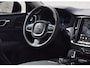 Volvo V60 2.0 T6 Plug-in hybrid AWD Ultra Dark | Elektrisch glazen panorama-dak | Extra getint glas | Head-up display