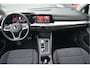 Volkswagen Golf 1.0 eTSI Life AUT. 19 inch, Navi, Adaptive cruise, LED,