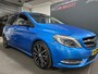 Mercedes-Benz B-klasse 180 Ambition/ Nederlandse auto/ Trekhaak/ Parkeersensoren voor en achter/ Set winterbanden