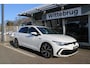 Volkswagen Golf 1.5 eTSI 150pk R-Line DSG Automaat / Head-up Display / Camera / Stuur & Stoelverwarming / Navigatie / App-Connect / 18" LMV