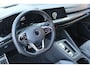 Volkswagen Golf 1.5 eTSI 150pk R-Line DSG Automaat / Head-up Display / Camera / Stuur & Stoelverwarming / Navigatie / App-Connect / 18" LMV