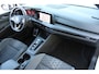 Volkswagen Golf 1.5 eTSI 150pk R-Line DSG Automaat / Head-up Display / Camera / Stuur & Stoelverwarming / Navigatie / App-Connect / 18" LMV