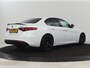 Alfa Romeo Giulia 2.0T Sprint | Leder | Adaptive cruise | Stoel & stuurverwarming | Trekhaak | Camera | Sportstoelen | Keyless | Carplay | Bi-Xenon | Climate control | Navigatie
