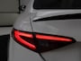 Alfa Romeo Giulia 2.0T Sprint | Veloce Pack | Leder | Adaptive cruise | Stoel & stuurverwarming | Trekhaak | Camera | Sportstoelen | Keyless | Carplay | Bi-Xenon | Climate control | Navigatie
