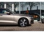 Volvo V60 B3 Momentum 163pk | ACC | Climate | Navigatie | Carplay | Stoelverwarming | Camera | LED